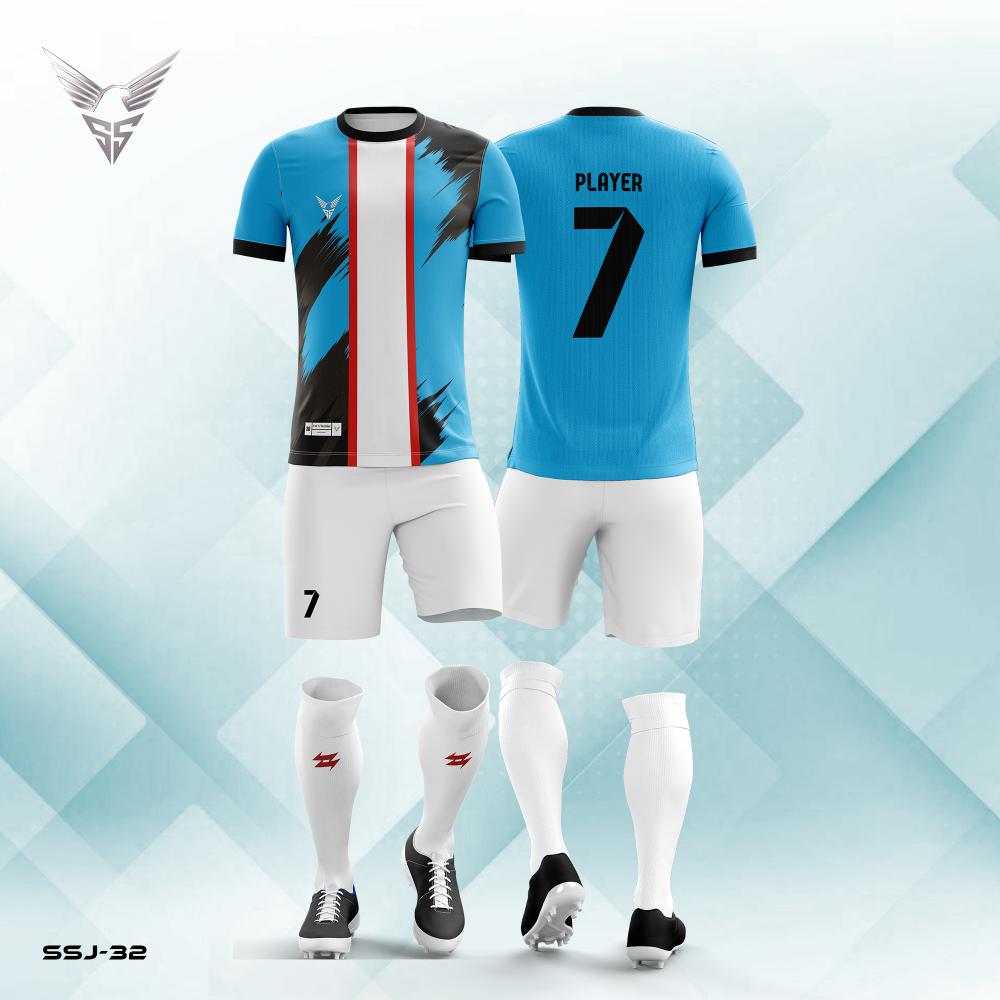 Football Jersey: 32